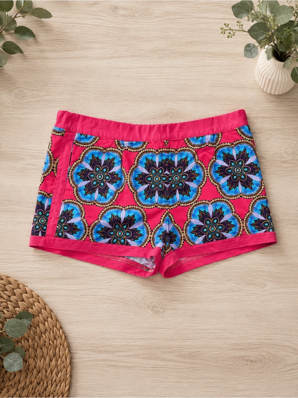 Nicole by Nicole Miller Women’s Pink Blue Medallion Print Shorts Size 16